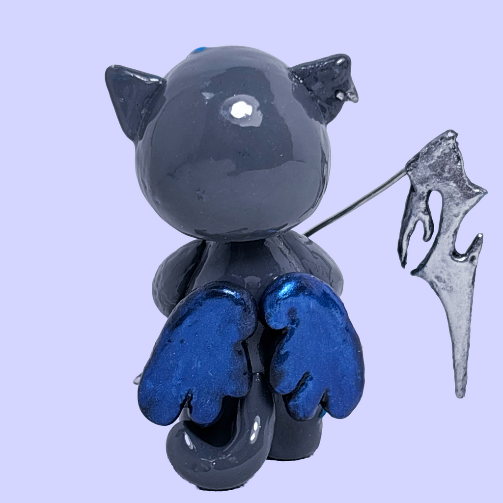 Kira (preorder)